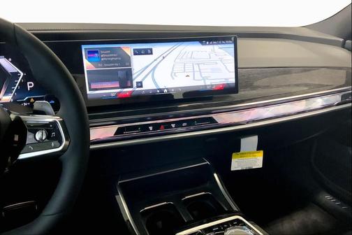 Mineral White Metallic 2026 BMW 760 xDrive