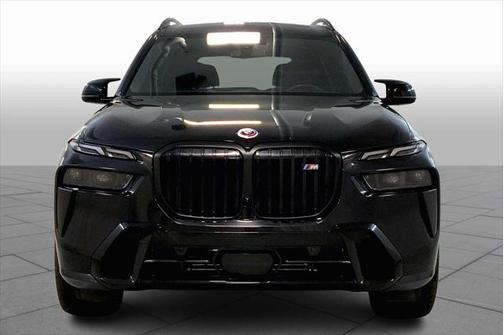 2023 BMW X7 M60i