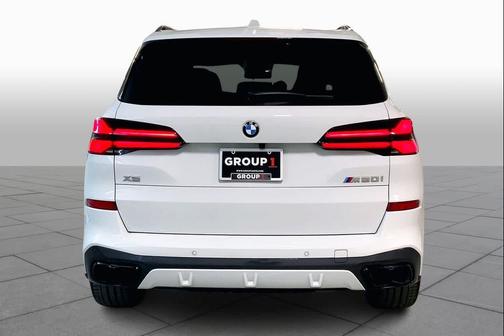 2026 BMW X5 M60i