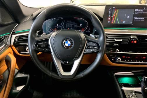 2023 BMW 530 i xDrive