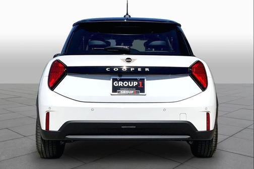 Nanuq White Metallic 2026 MINI Hardtop Cooper