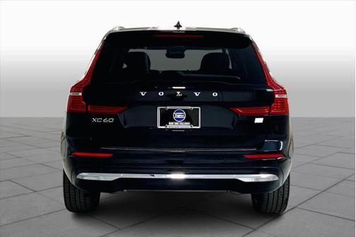 2022 Volvo XC60 Recharge Plug-In Hybrid T8 Inscription