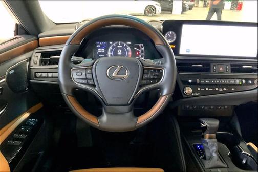 2024 Lexus ES 350 Ultra Luxury
