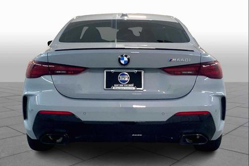 2025 BMW M440 i