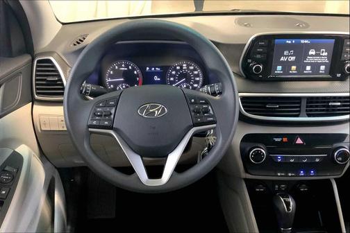 2021 Hyundai TUCSON SE