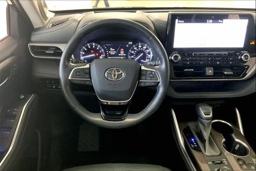 2020 Toyota Highlander Platinum