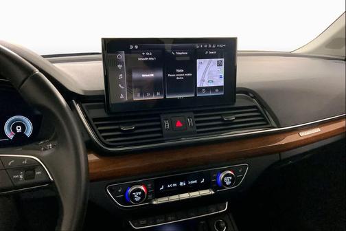 Daytona Gray Pearl Effect 2022 Audi Q5 45 S line Premium Plus