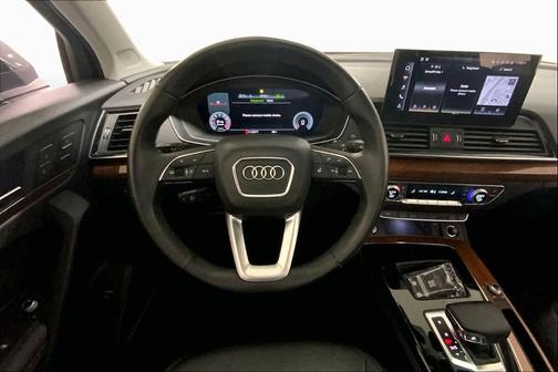 Daytona Gray Pearl Effect 2022 Audi Q5 45 S line Premium Plus