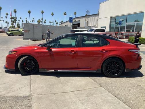 Midnight Black Metallic 2020 Toyota Camry TRD V6