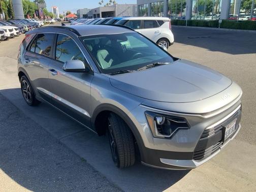 2023 Kia Niro EX