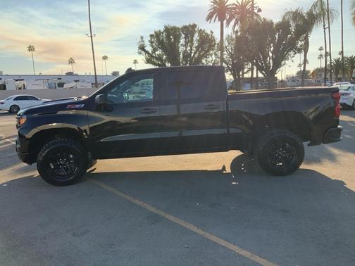 2022 Chevrolet Silverado 1500 Custom Trail Boss