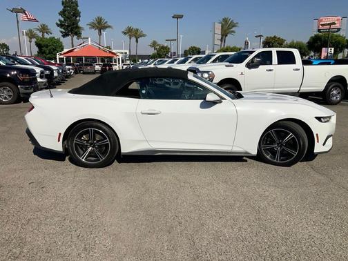 Oxford White 2024 Ford Mustang EcoBoost Premium