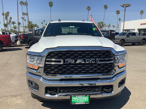 Bright White Clearcoat 2024 RAM 2500 Big Horn