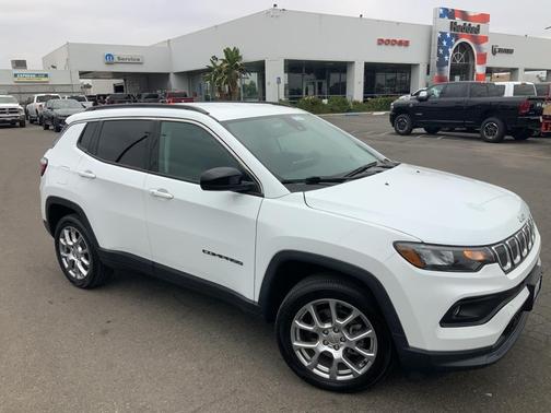 2022 Jeep Compass Latitude Lux