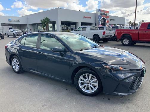 UNDERGROUND 2025 Toyota Camry LE