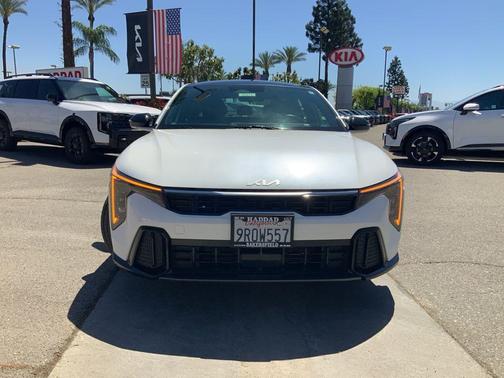 Snow White Pearl 2025 Kia K4 GT-Line