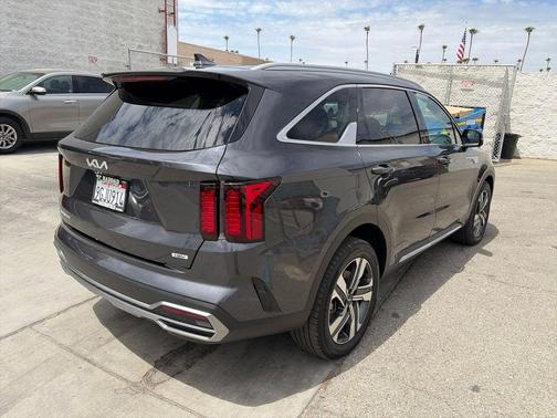 Platinum Graphite 2023 Kia Sorento Hybrid EX