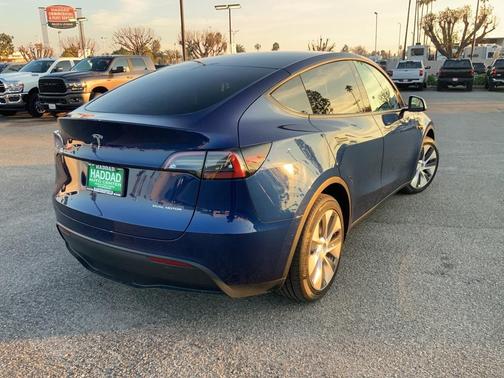2024 Tesla Model Y Long Range