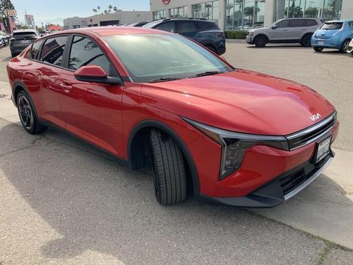 2025 Kia K4 EX