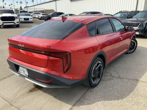 2025 Kia K4 EX