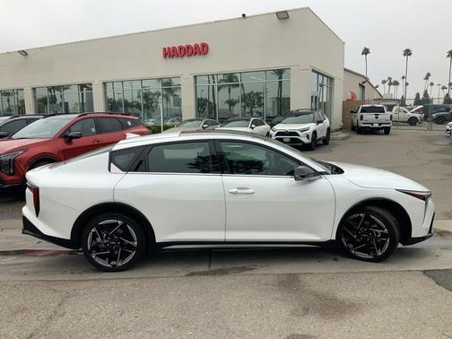 2025 Kia K4 GT-Line