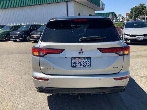 2023 Mitsubishi Outlander SEL
