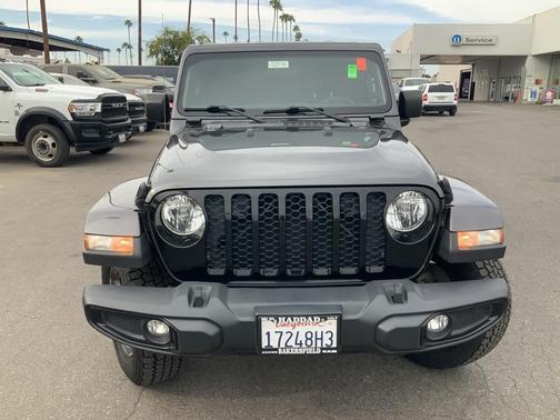 2021 Jeep Gladiator Sport
