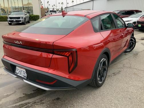 2025 Kia K4 EX