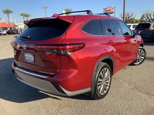 2021 Toyota Highlander Platinum