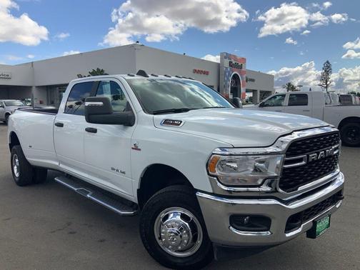 Bright White Clearcoat 2024 RAM 3500 Big Horn