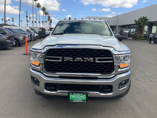 Bright White Clearcoat 2024 RAM 3500 Big Horn
