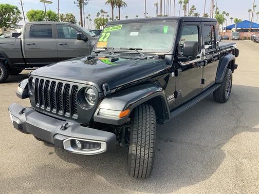 2022 Jeep Gladiator Overland