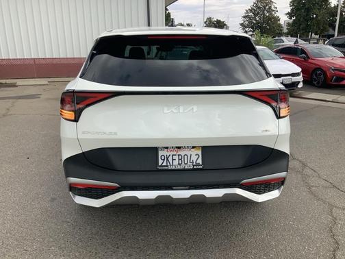 2023 Kia Sportage Hybrid LX