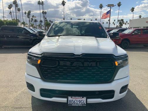 Bright White Clearcoat 2026 RAM 1500 Big Horn/Lone Star