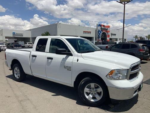 Bright White Clearcoat 2024 RAM 1500 Classic SLT