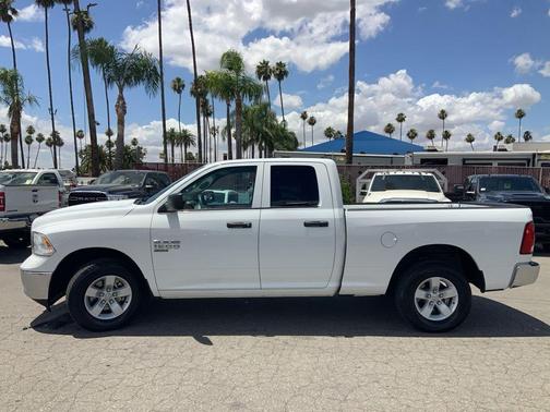 Bright White Clearcoat 2024 RAM 1500 Classic SLT
