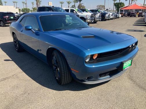 2022 Dodge Challenger SXT