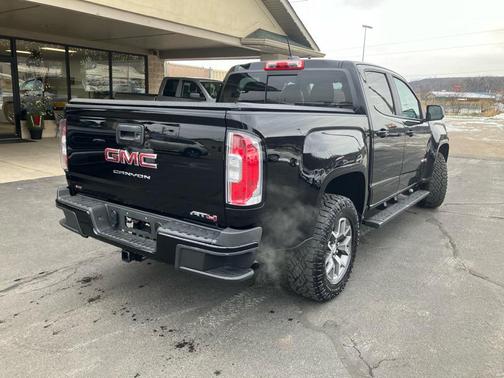 2022 GMC Canyon AT4