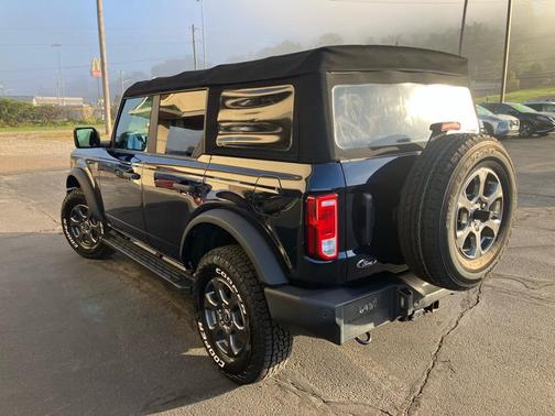2021 Ford Bronco Black Diamond 4 Door 4x4