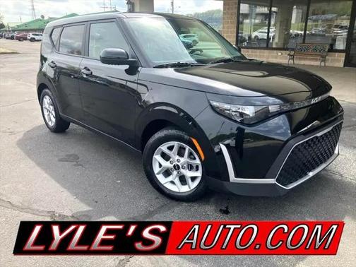 2023 Kia Soul LX IVT