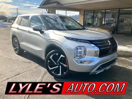 2023 Mitsubishi Outlander SE Black Edition S-AWC