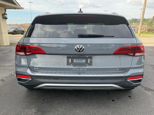 2023 Volkswagen Taos SE 4MOTION *Ltd Avail*