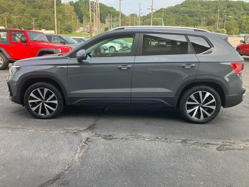 2023 Volkswagen Taos SE 4MOTION *Ltd Avail*