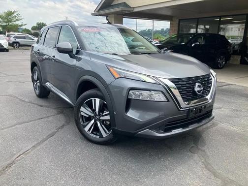 Gray 2023 Nissan Rogue SL