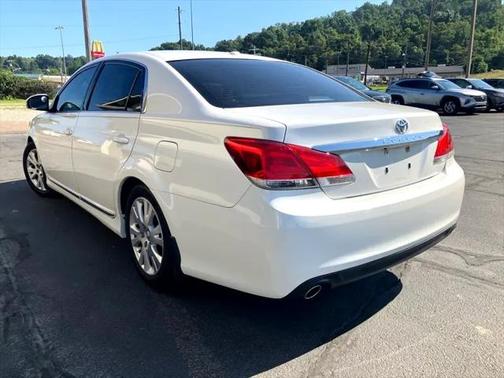 2011 Toyota Avalon Base