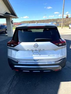 2022 Nissan Rogue SL