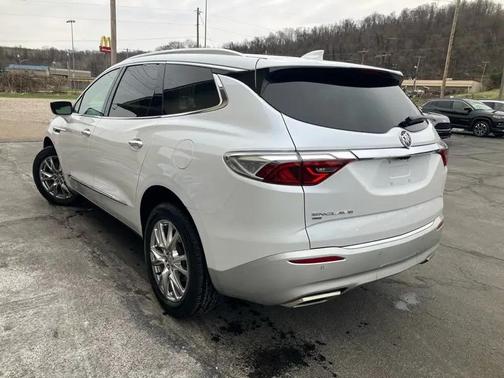 White 2023 Buick Enclave AWD 4dr Essence
