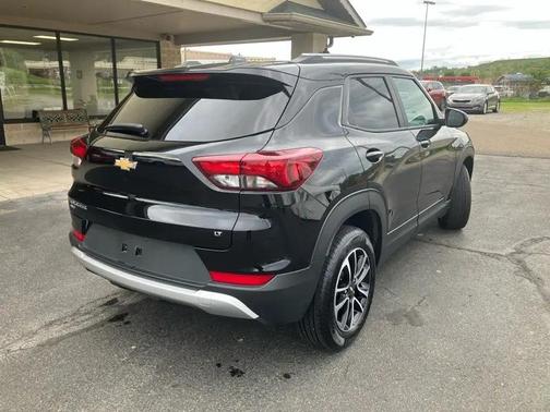 Black 2025 Chevrolet Trailblazer LT