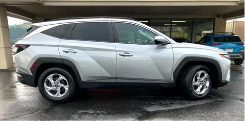 2022 Hyundai TUCSON SEL FWD