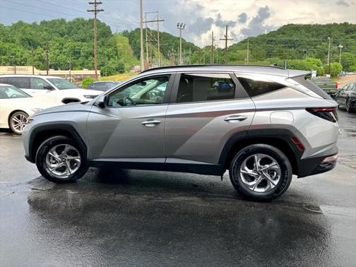 2022 Hyundai TUCSON SEL FWD
